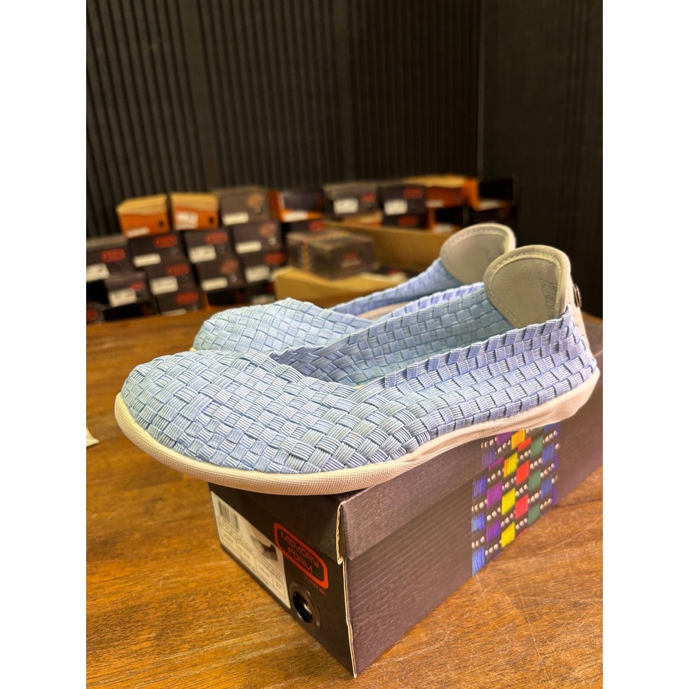 Bernie Mev Catwalk New Blue Cream Woven Flats Size 37 US 6.5-7